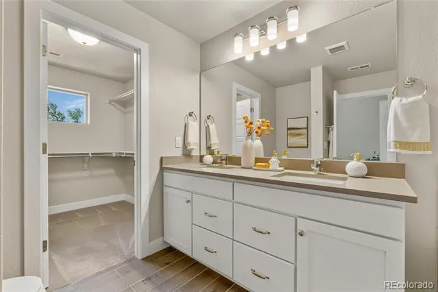 11377 E 25th Avenue Aurora, CO 80010