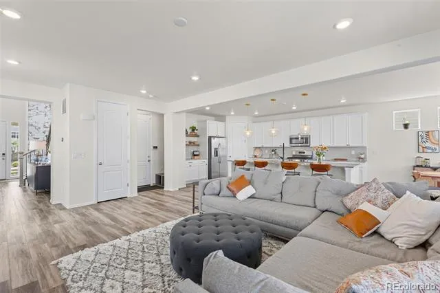 3283 Scuba Drive Castle Rock, CO 80109