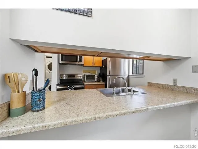 948 North Street #17 Boulder, CO 80304