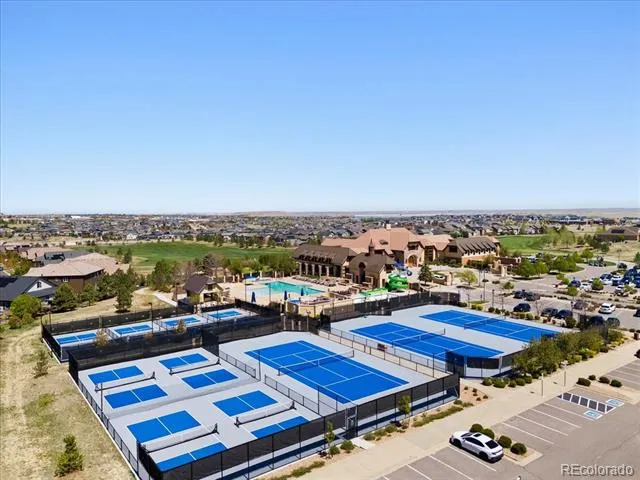 8069 S Blackstone Parkway Aurora, CO 80016