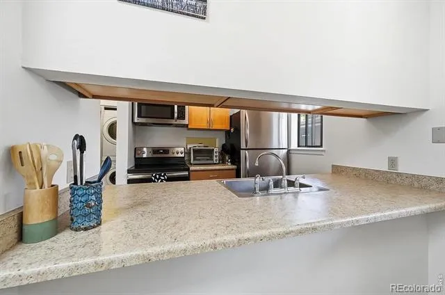 948 North Street #17 Boulder, CO 80304