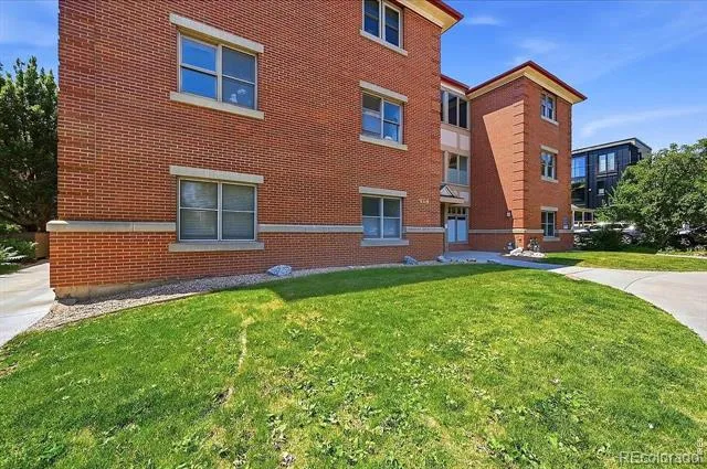 948 North Street #17 Boulder, CO 80304