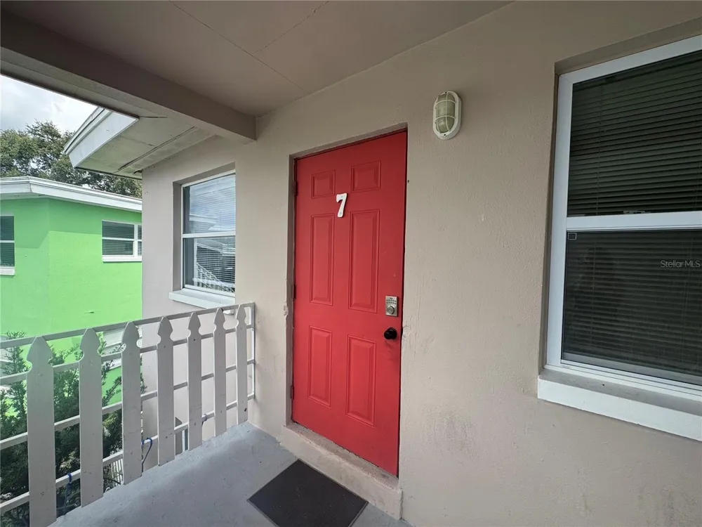 311 AVANDA COURT #7 Clearwater, FL 33756