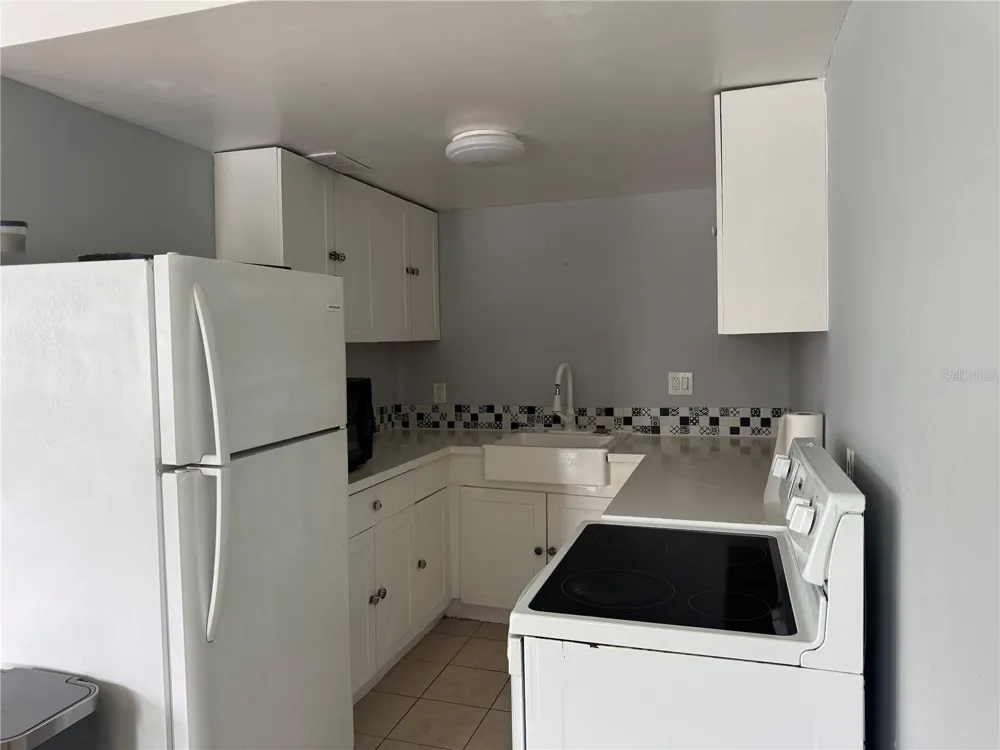 311 AVANDA COURT #7 Clearwater, FL 33756