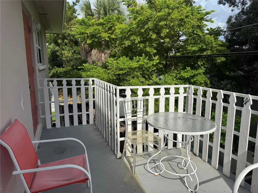 311 AVANDA COURT #7 Clearwater, FL 33756