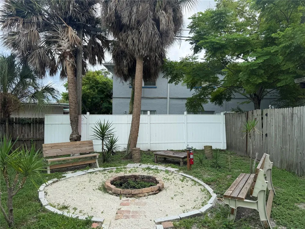 311 AVANDA COURT #7 Clearwater, FL 33756