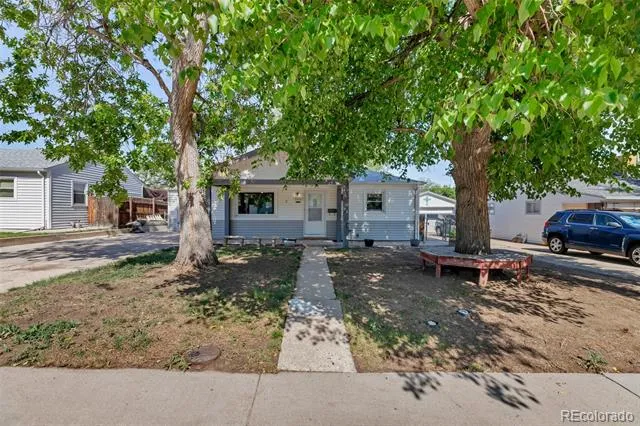 7664 King Street Westminster, CO 80030