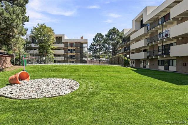 384 S Ironton Street #111 Aurora, CO 80012
