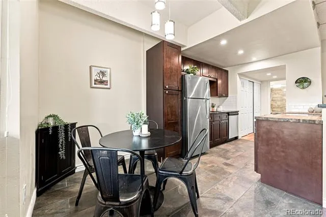 384 S Ironton Street #111 Aurora, CO 80012