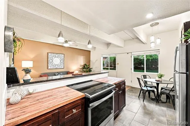 384 S Ironton Street #111 Aurora, CO 80012