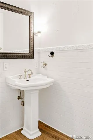 1625 Larimer Street #1705 Denver, CO 80202