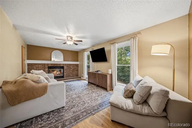 202 Blanca Court Colorado Springs, CO 80919