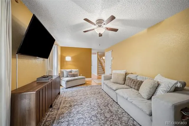 202 Blanca Court Colorado Springs, CO 80919