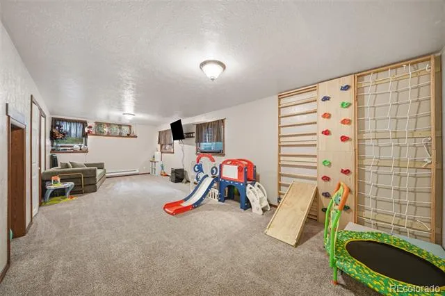 202 Blanca Court Colorado Springs, CO 80919