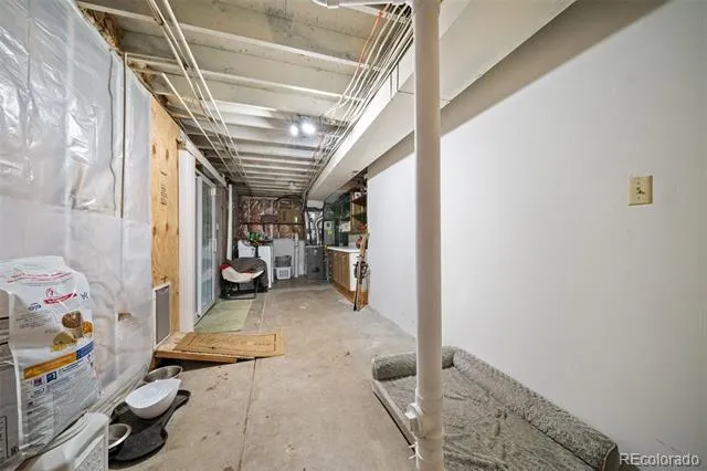 202 Blanca Court Colorado Springs, CO 80919