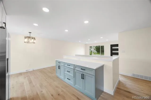 6710 S Clermont Street Littleton, CO 80122