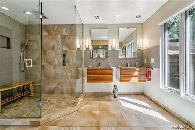 9041 E Jewell Circle Denver, CO 80231