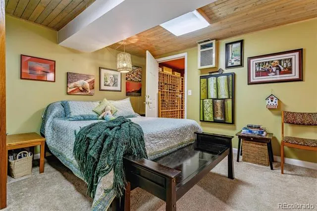 9041 E Jewell Circle Denver, CO 80231