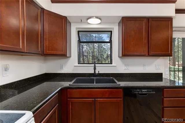 33879 Meadowlark Drive Elizabeth, CO 80107
