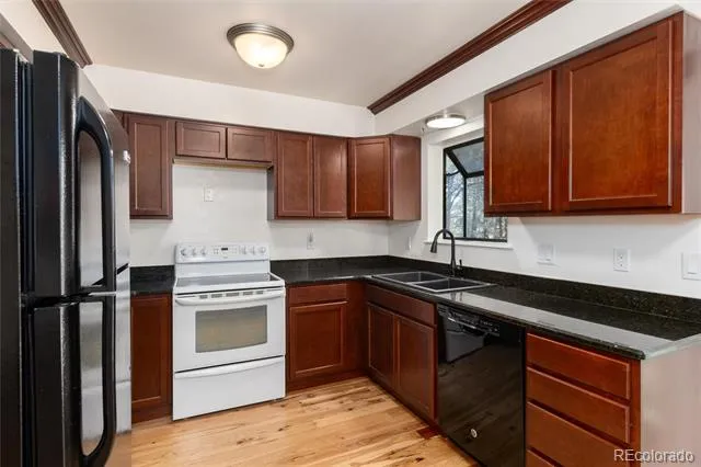 33879 Meadowlark Drive Elizabeth, CO 80107