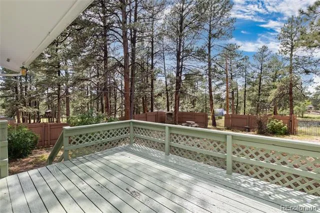 33879 Meadowlark Drive Elizabeth, CO 80107
