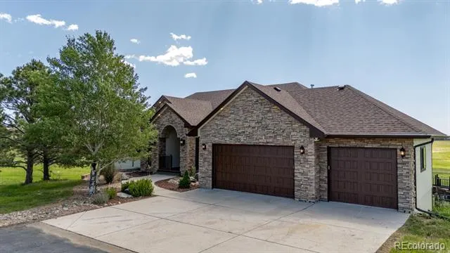 650 Coyote Trail Elizabeth, CO 80107