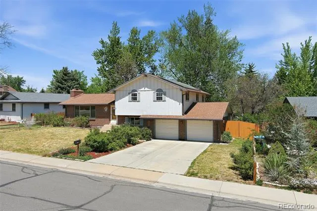 8623 W Warren Drive Lakewood, CO 80227