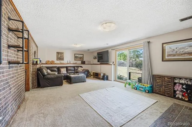 8623 W Warren Drive Lakewood, CO 80227