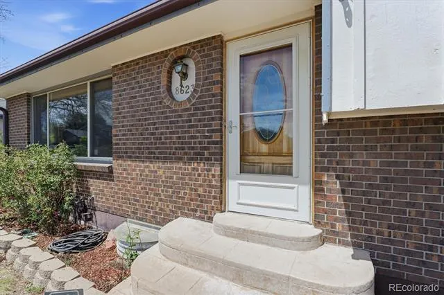 8623 W Warren Drive Lakewood, CO 80227