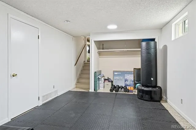8623 W Warren Drive Lakewood, CO 80227