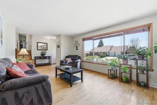 8623 W Warren Drive Lakewood, CO 80227