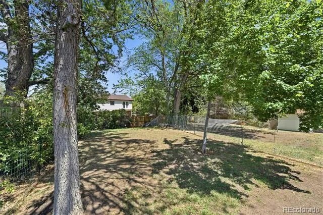 8623 W Warren Drive Lakewood, CO 80227