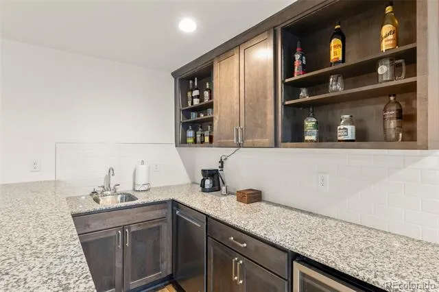 6712 Golden Briar Lane Colorado Springs, CO 80927