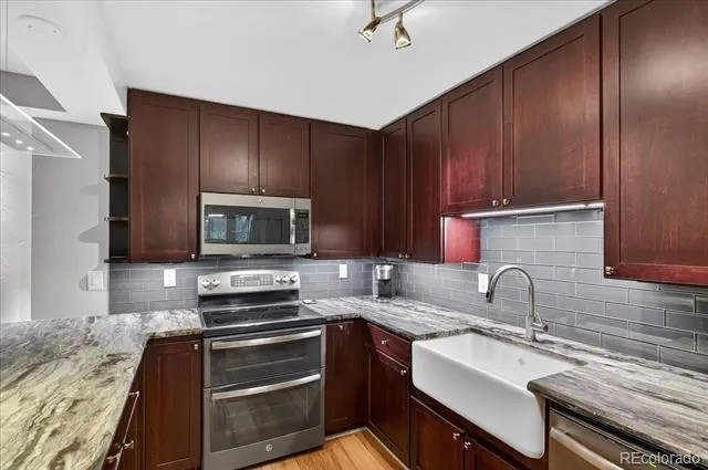 2 Adams Street #205 Denver, CO 80206