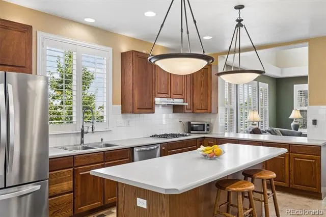 6142 Devinney Way Arvada, CO 80004