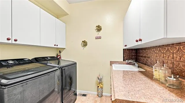 2918 S Zeno Way Aurora, CO 80013