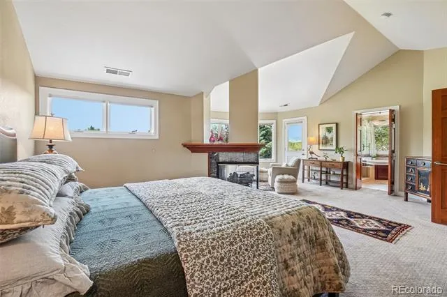 8272 Greenwood Place Niwot, CO 80503