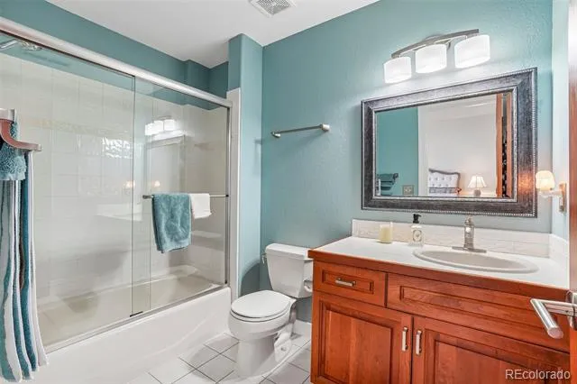 8272 Greenwood Place Niwot, CO 80503