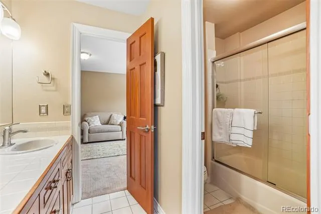 8272 Greenwood Place Niwot, CO 80503