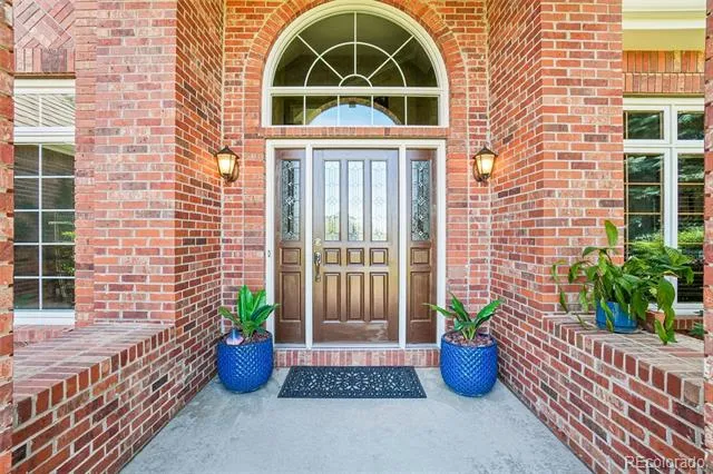 8272 Greenwood Place Niwot, CO 80503