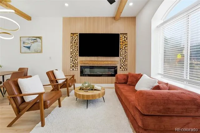 512 W 8th Avenue Denver, CO 80204