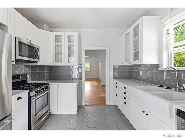 1 5th Avenue Longmont, CO 80501