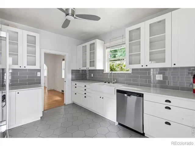 1 5th Avenue Longmont, CO 80501