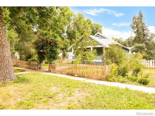 1 5th Avenue Longmont, CO 80501