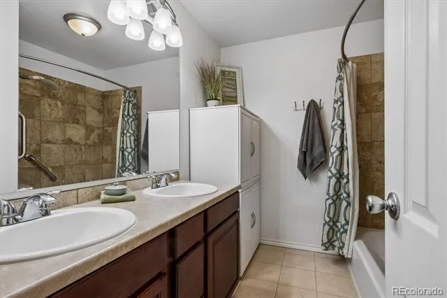 490 E Highline Circle Centennial, CO 80122