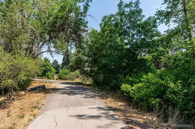 490 E Highline Circle Centennial, CO 80122