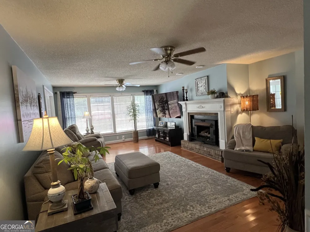 476 Clover Ave. Comer, GA 30629