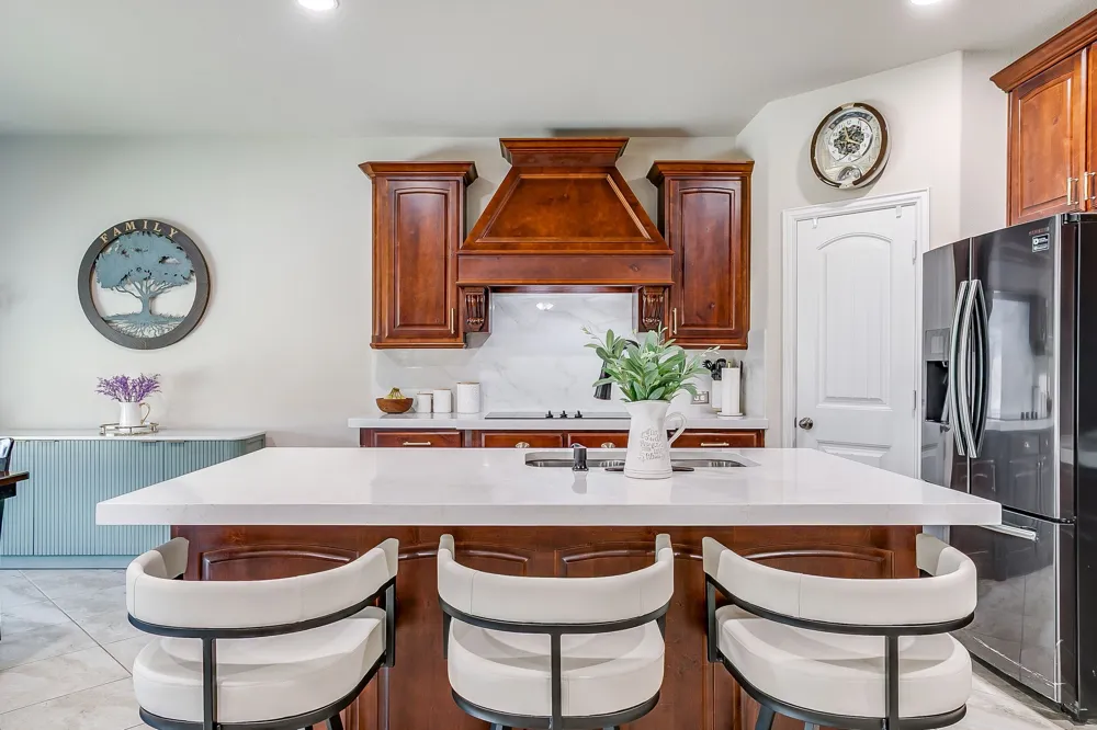 124 Lone Oak Drive Crowley, TX 76036