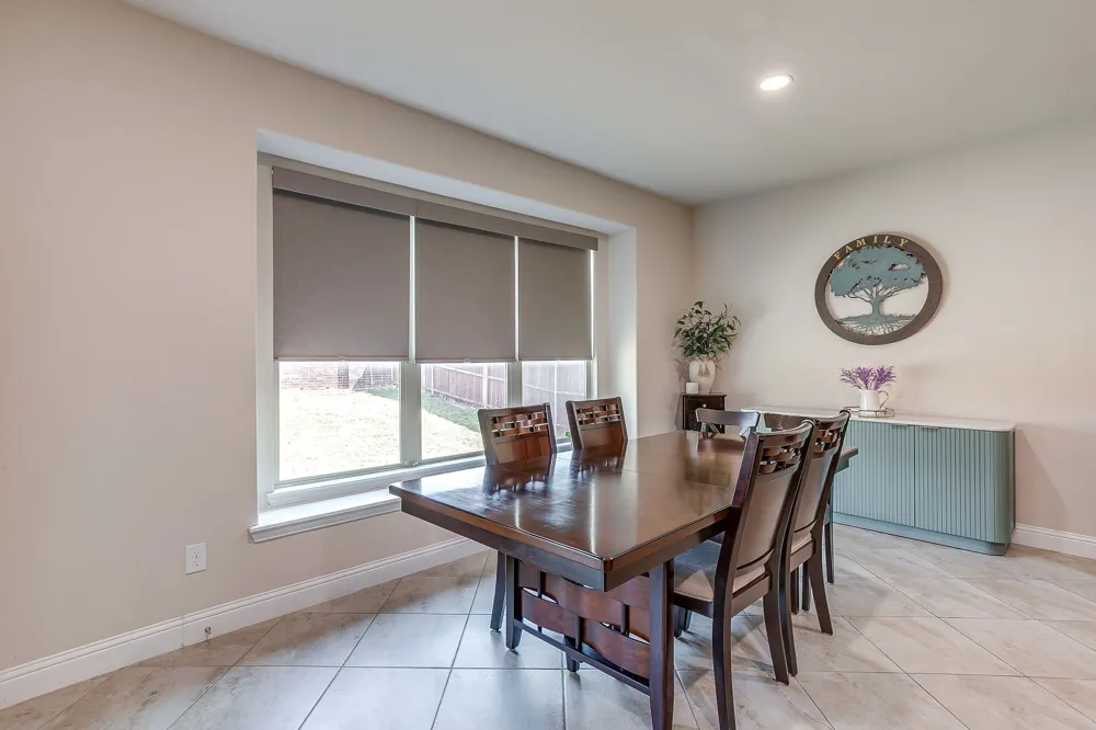124 Lone Oak Drive Crowley, TX 76036