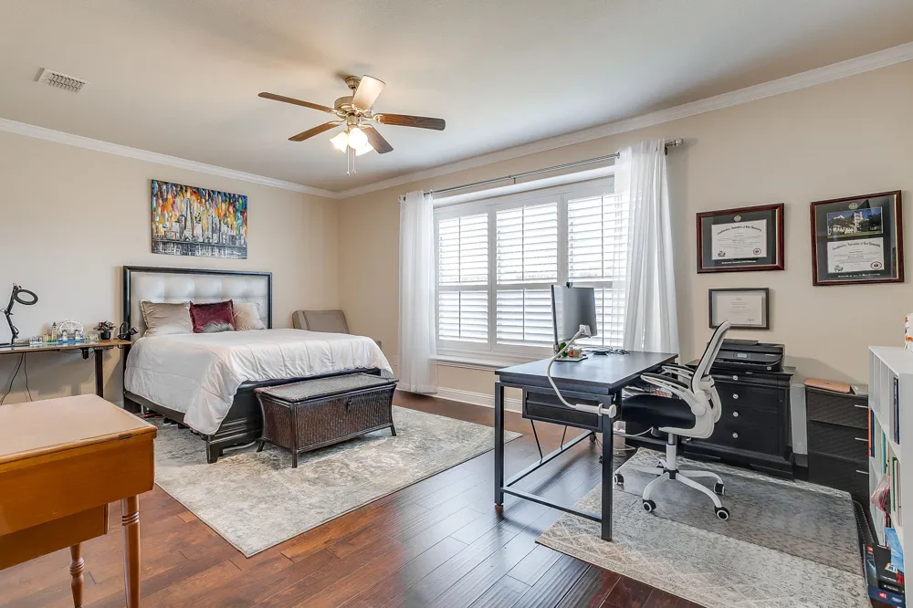 124 Lone Oak Drive Crowley, TX 76036